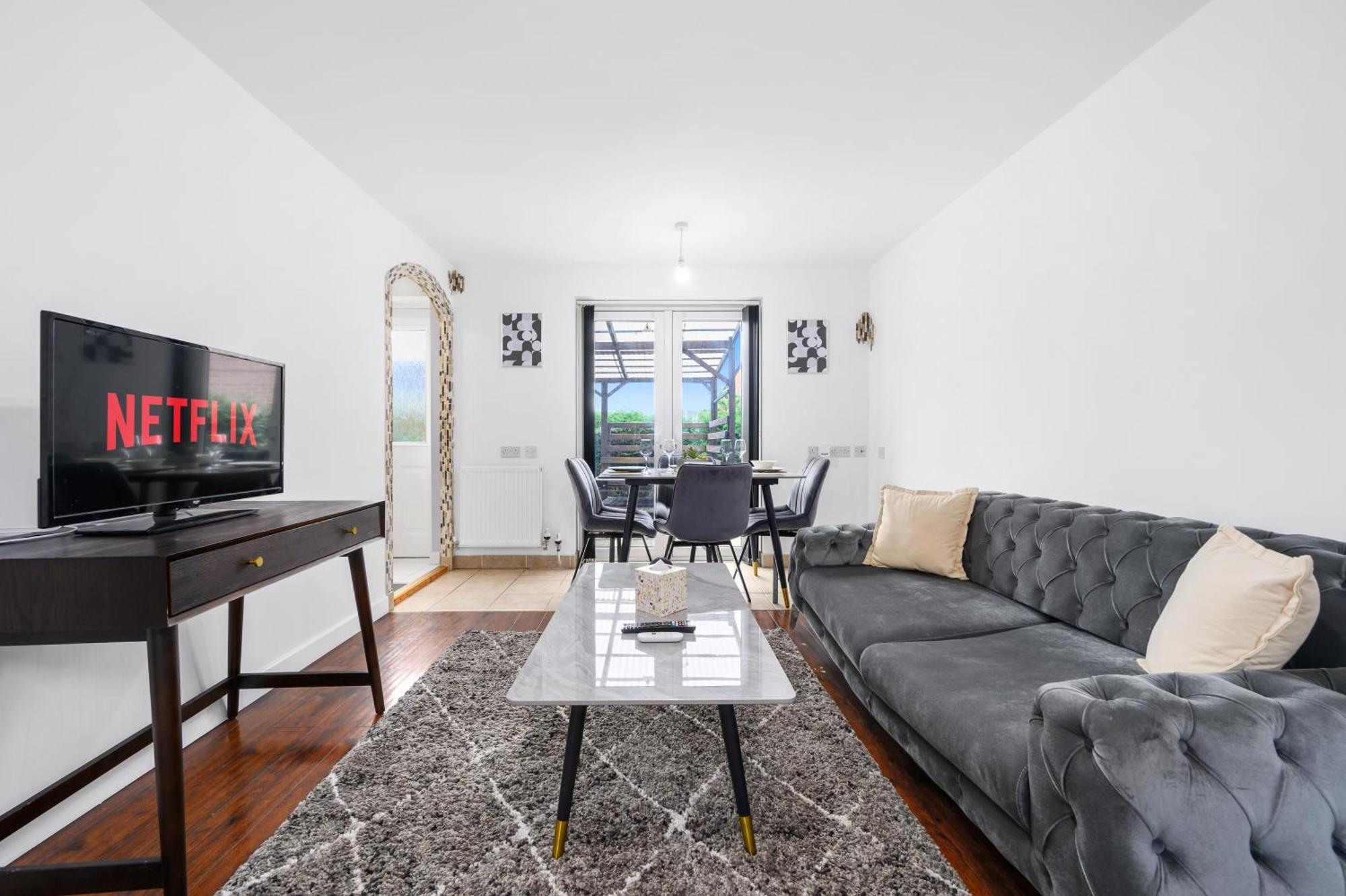 Дом отдыха 3 Bed Near Etihad Stadium Манчестер